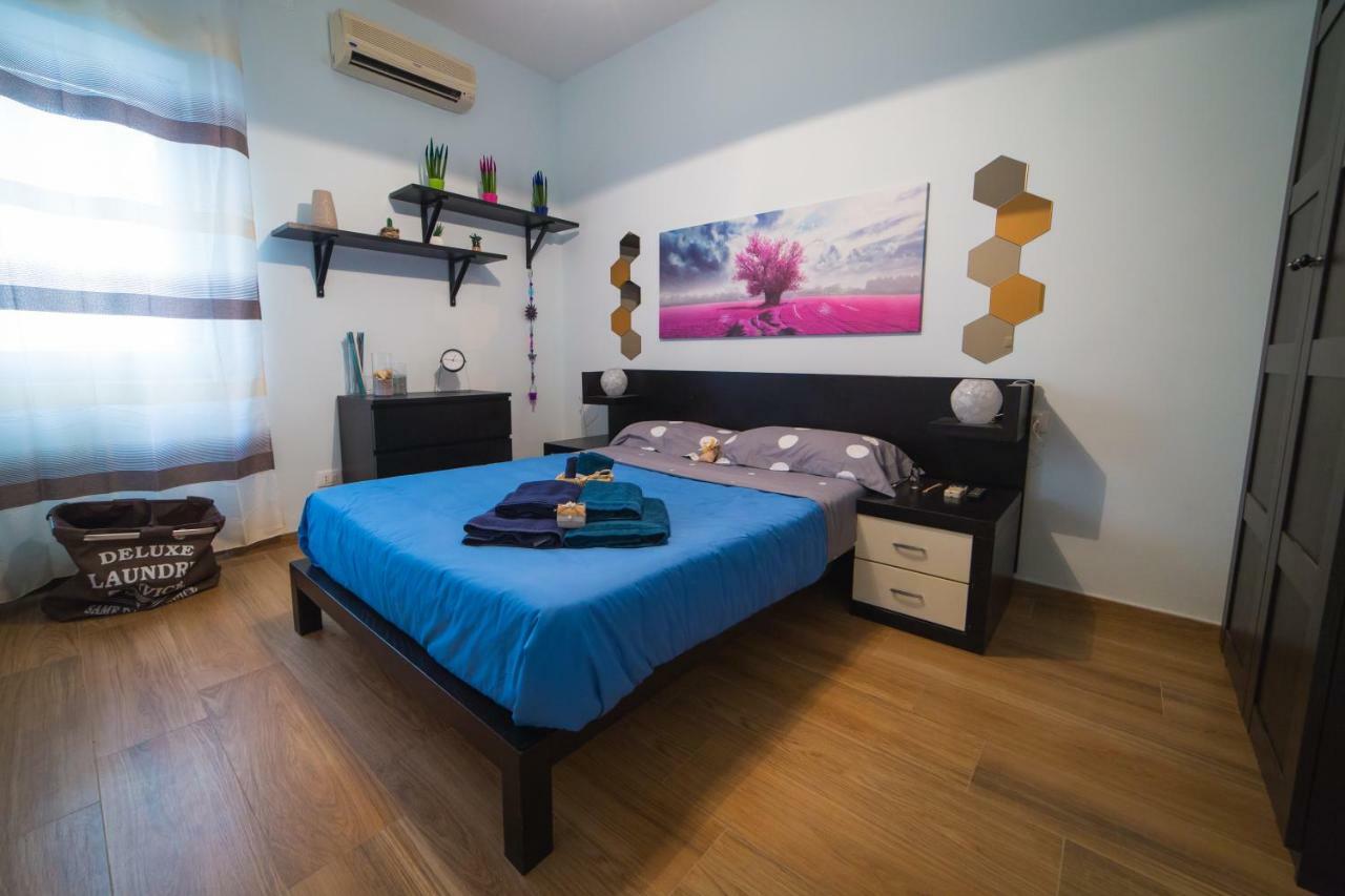 Astrea Hotel กาแซร์ตา ภายนอก รูปภาพ