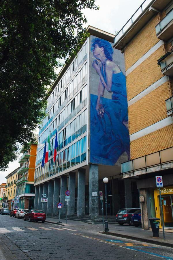 Astrea Hotel กาแซร์ตา ภายนอก รูปภาพ