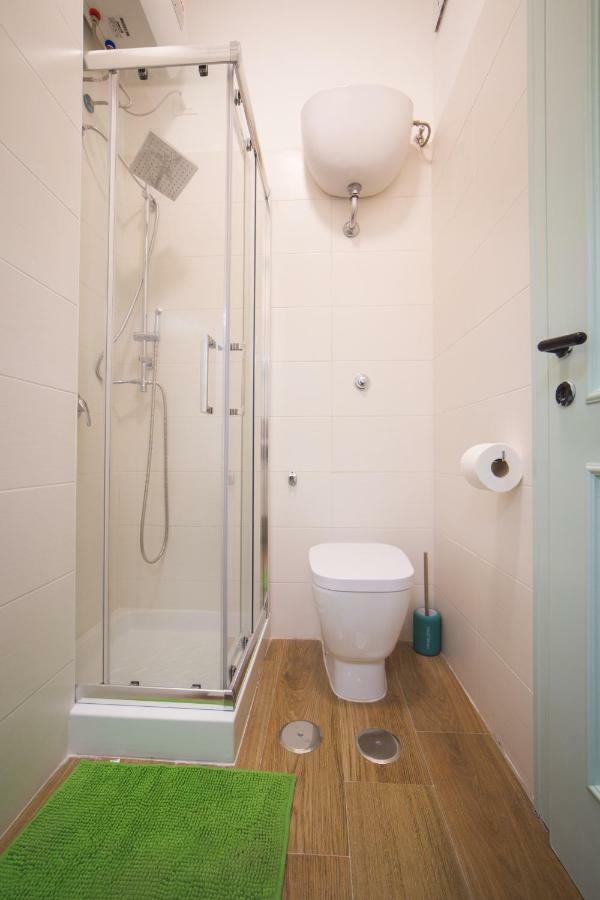 Astrea Hotel กาแซร์ตา ภายนอก รูปภาพ